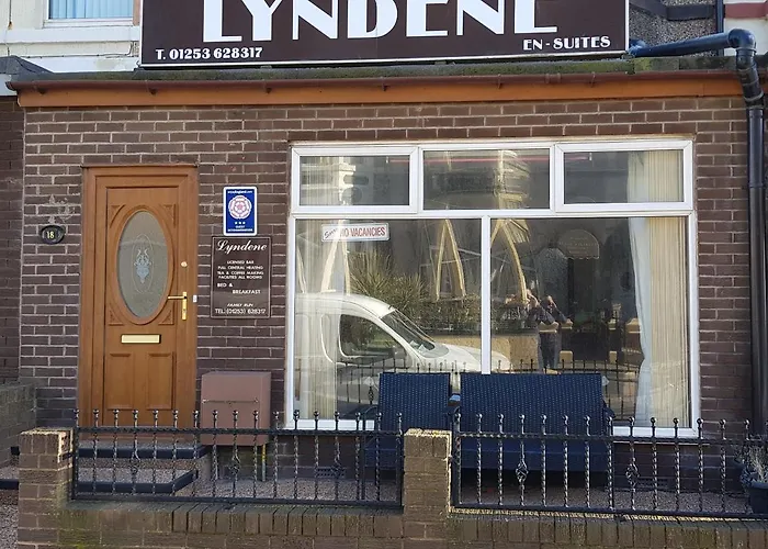 Evanescent Bar And Rooms Blackpool