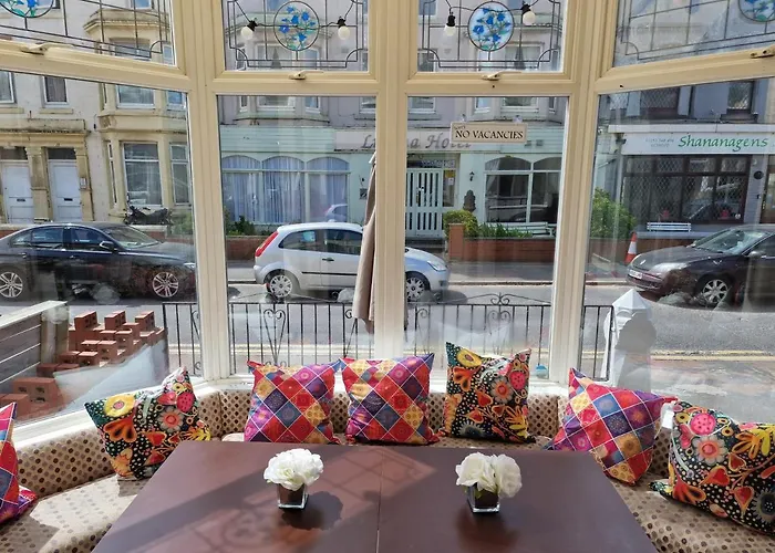 Bosworth HouseAirport Hotel